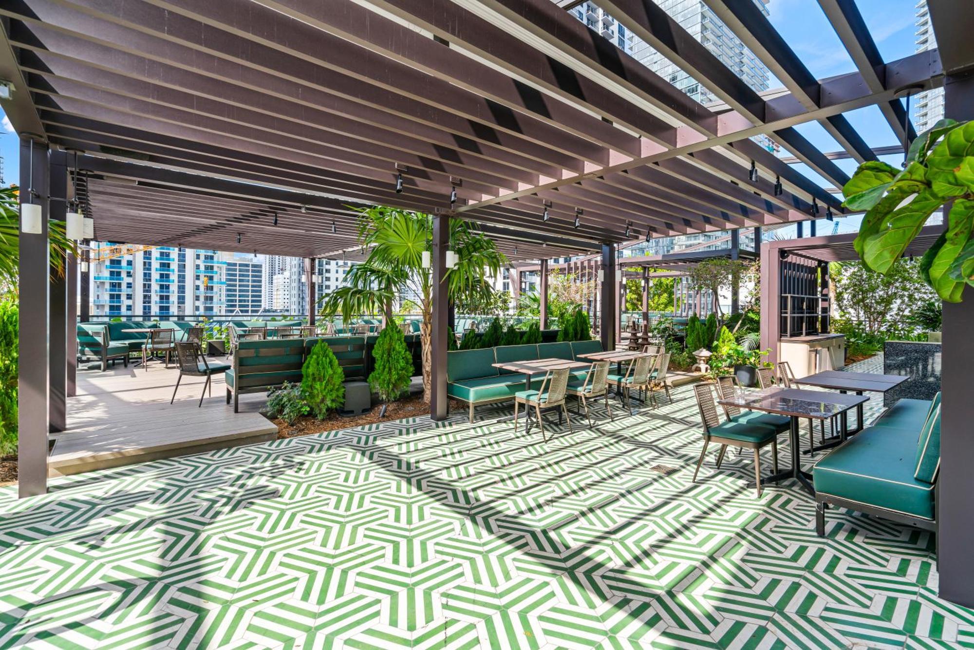 37th Floor - 1bdrm Unt Amazing View At Downtown
