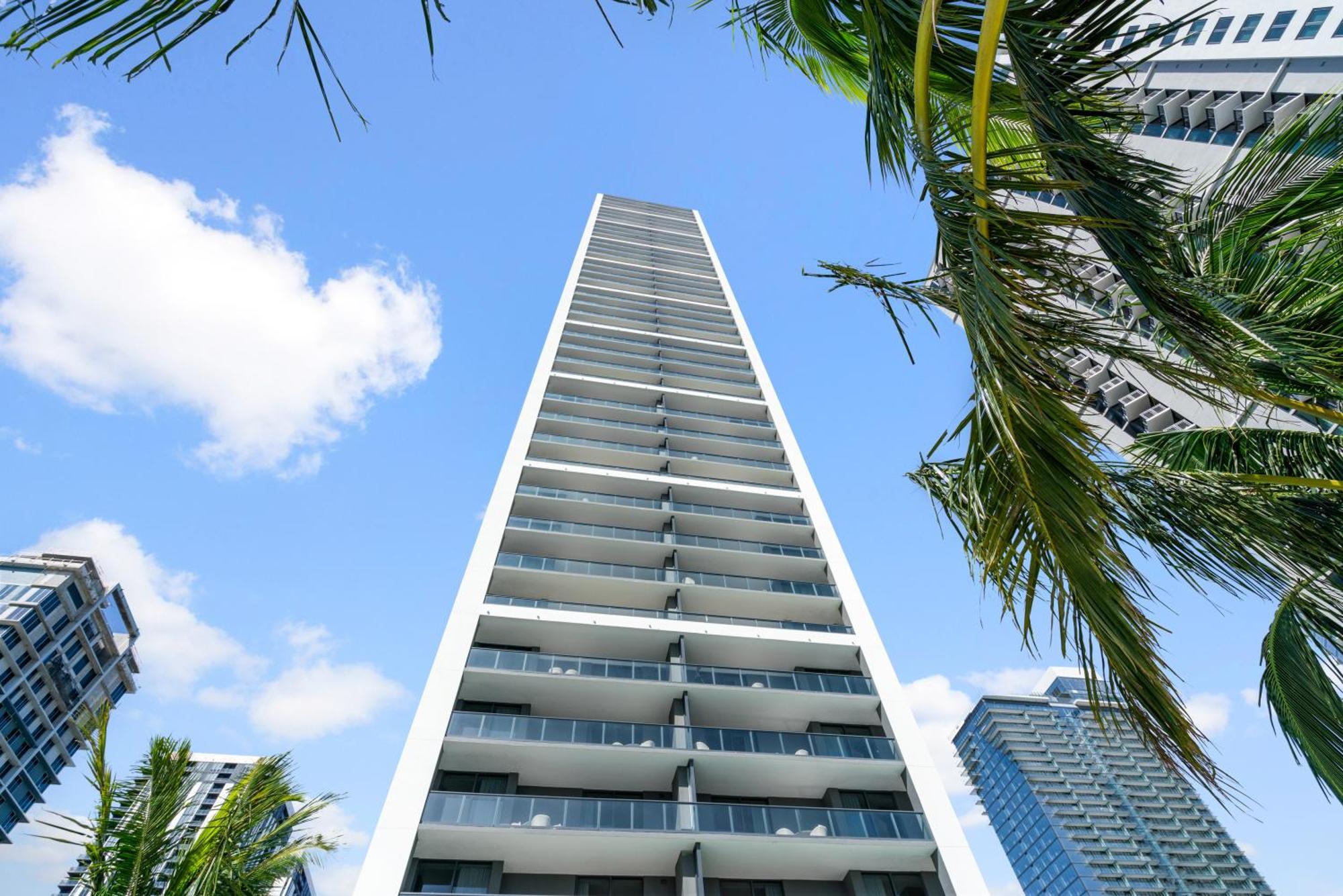 37th Floor - 1bdrm Unt Amazing View At Downtown Apartment *