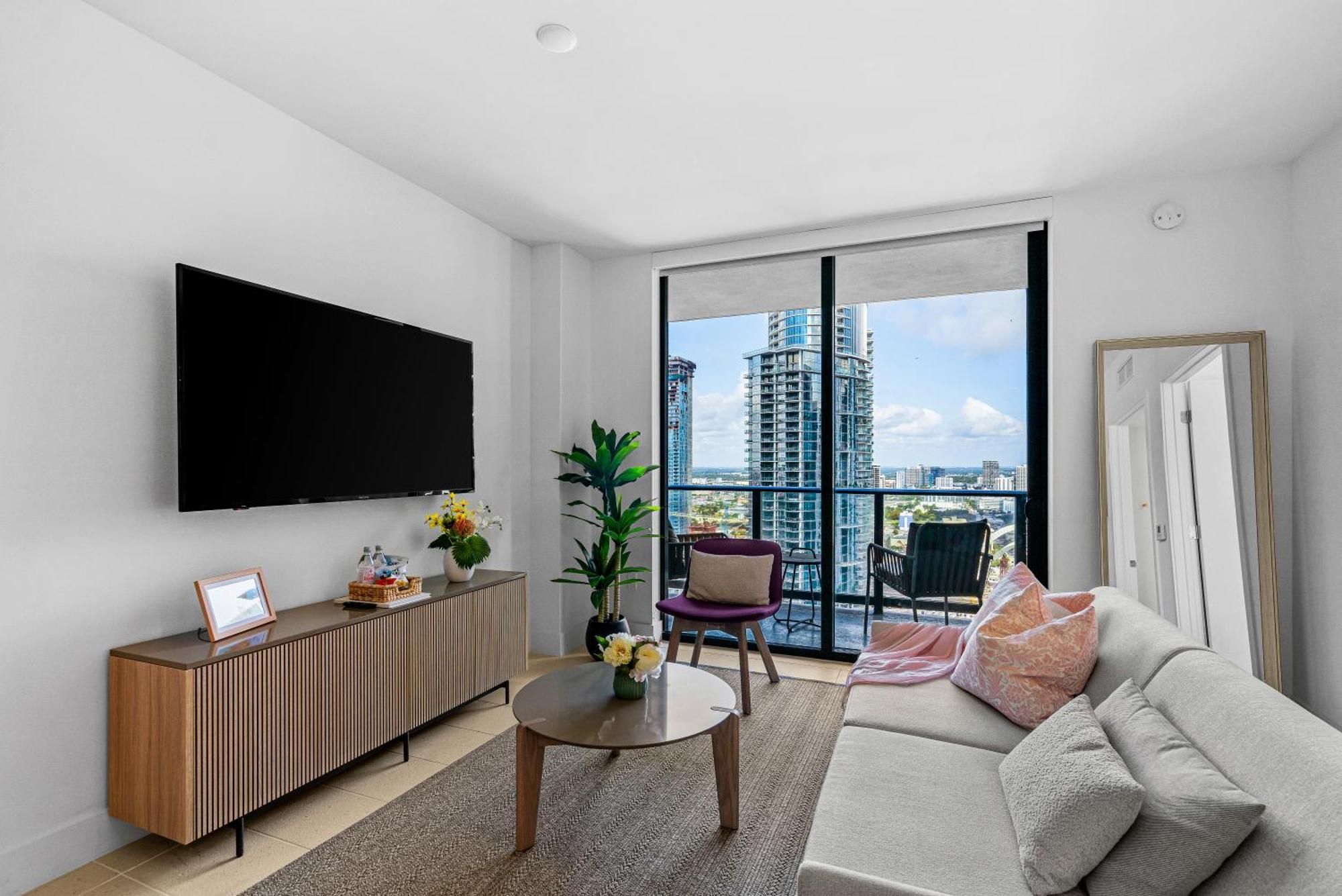 37th Floor - 1bdrm Unt Amazing View At Downtown Miami