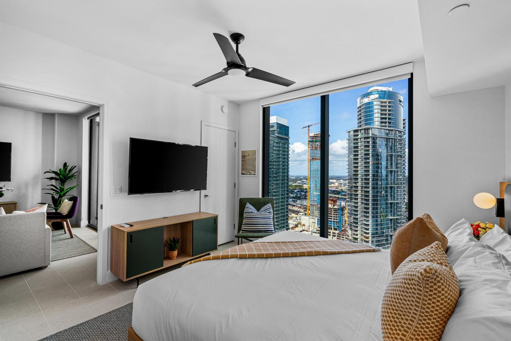 Apartment 37th Floor - 1bdrm Unt Amazing View At Downtown